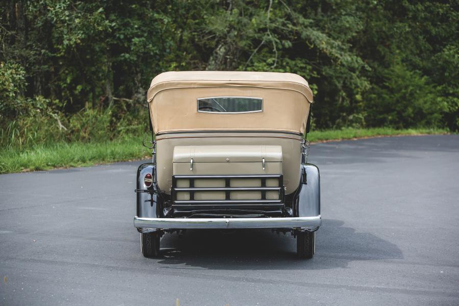  Chevrolet Confederate 4-Door Phaeton (1BA) 1932 года  (фото 13 из 14)